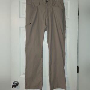 Orvis Nylon Blend Water Repellent Khaki Tech Pants Size 34 x 30